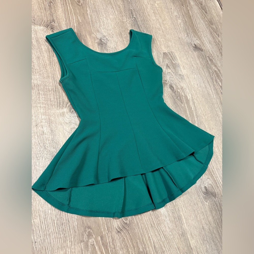 Estam Green Peplum Sleeveless Top | Flared Waist Tank | Chic Casual Blouse | L - Picture 4 of 5